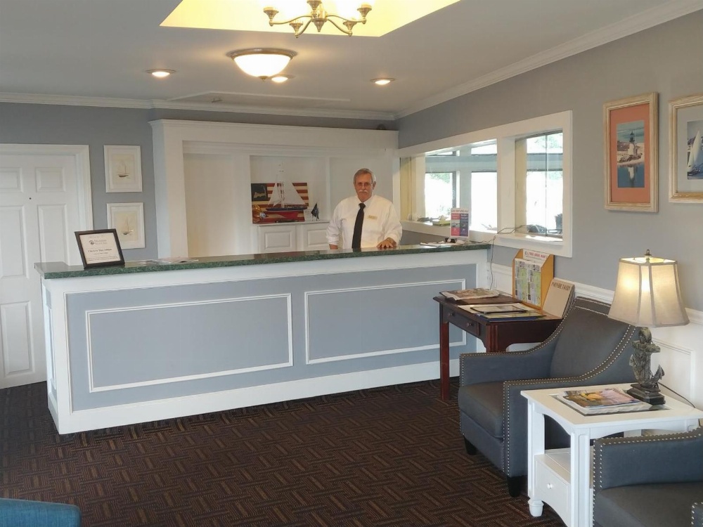 Hyannis Travel Inn Main image